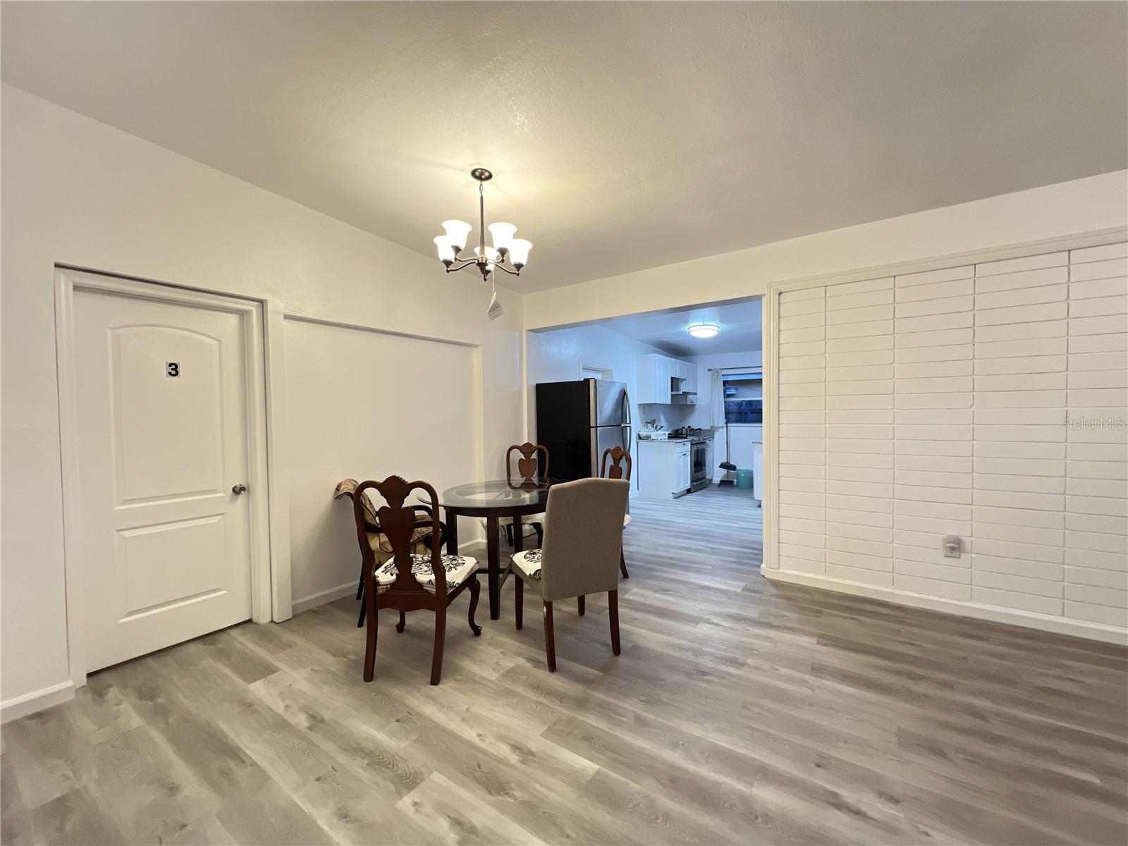 Image 6 of 18 For 902 San Domingo Road