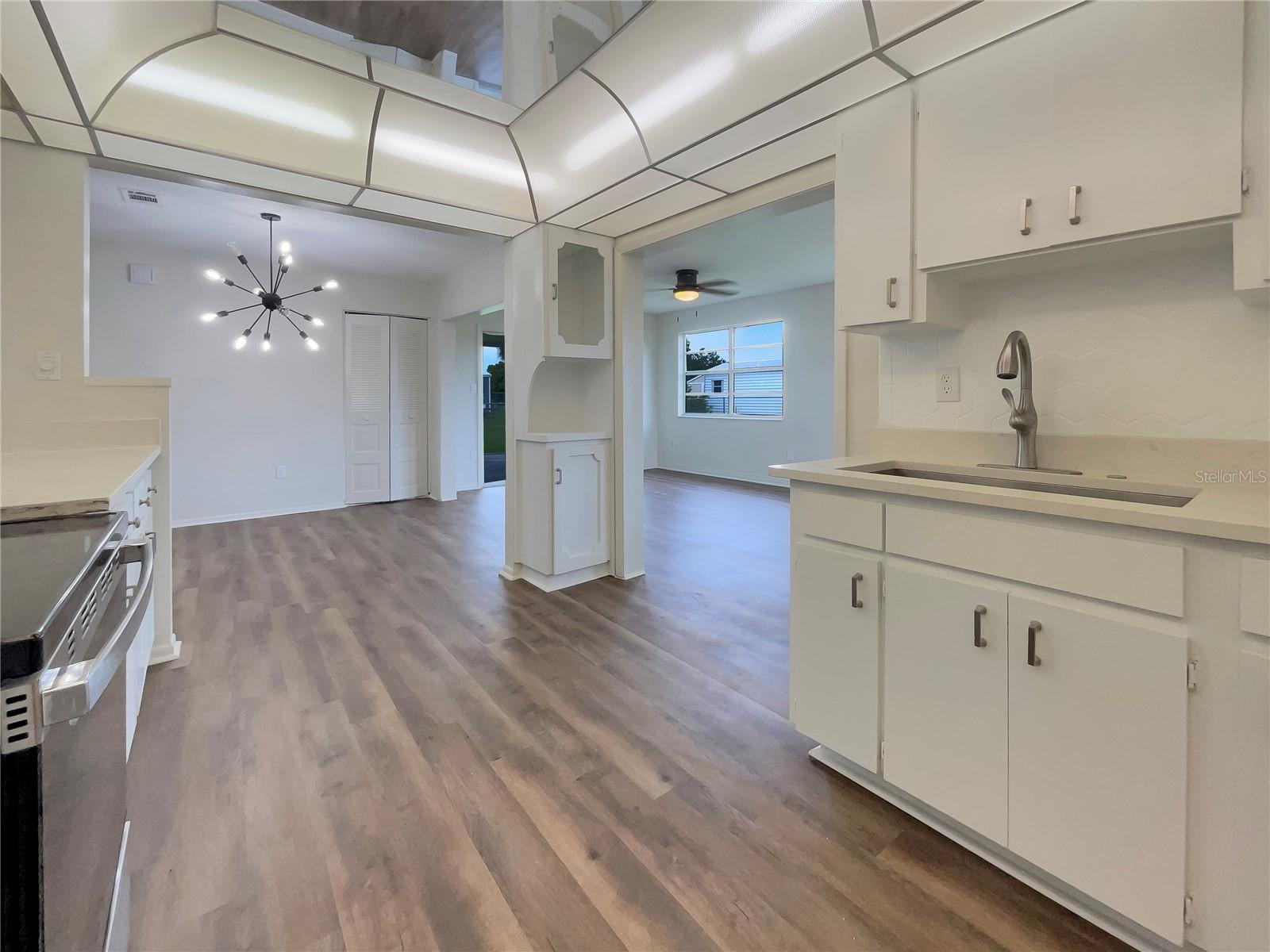 Image 10 of 23 For 8188 San Jacinto Avenue