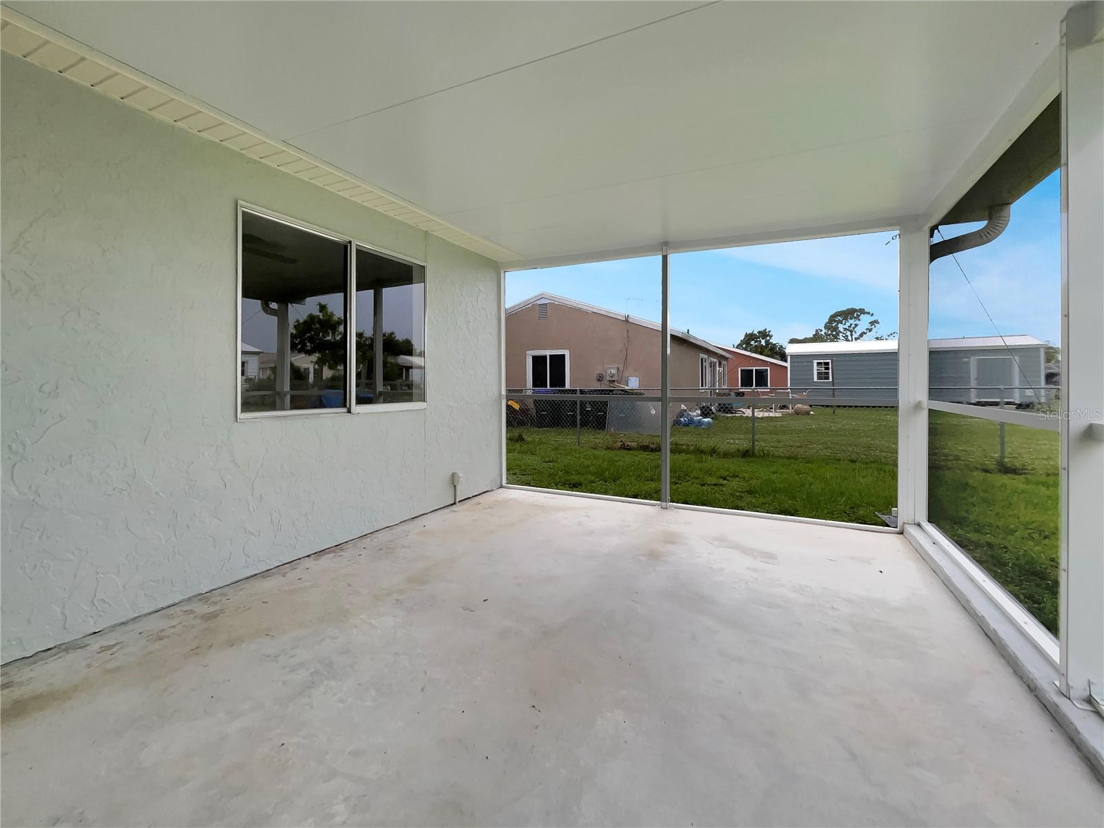 Image 19 of 23 For 8188 San Jacinto Avenue