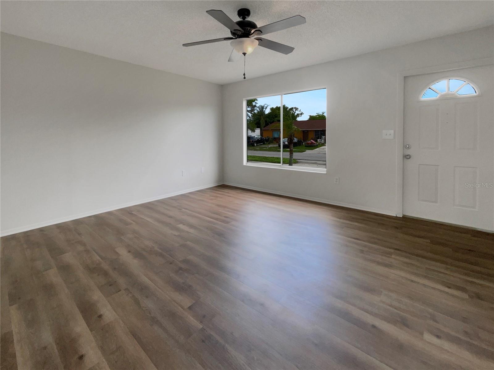 Image 9 of 23 For 8188 San Jacinto Avenue