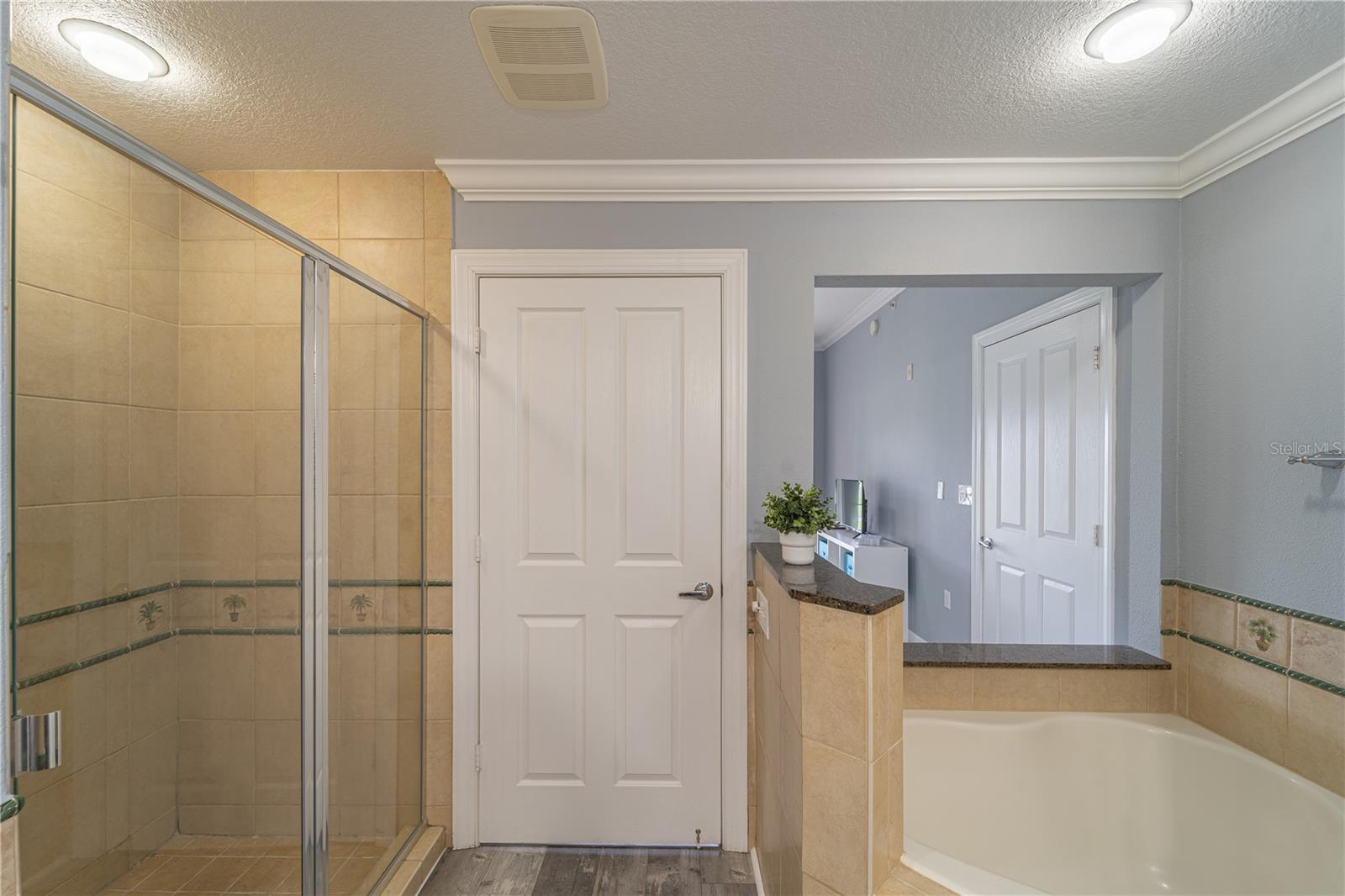 Image 11 of 42 For 7673 Heritage Crossing Way 101