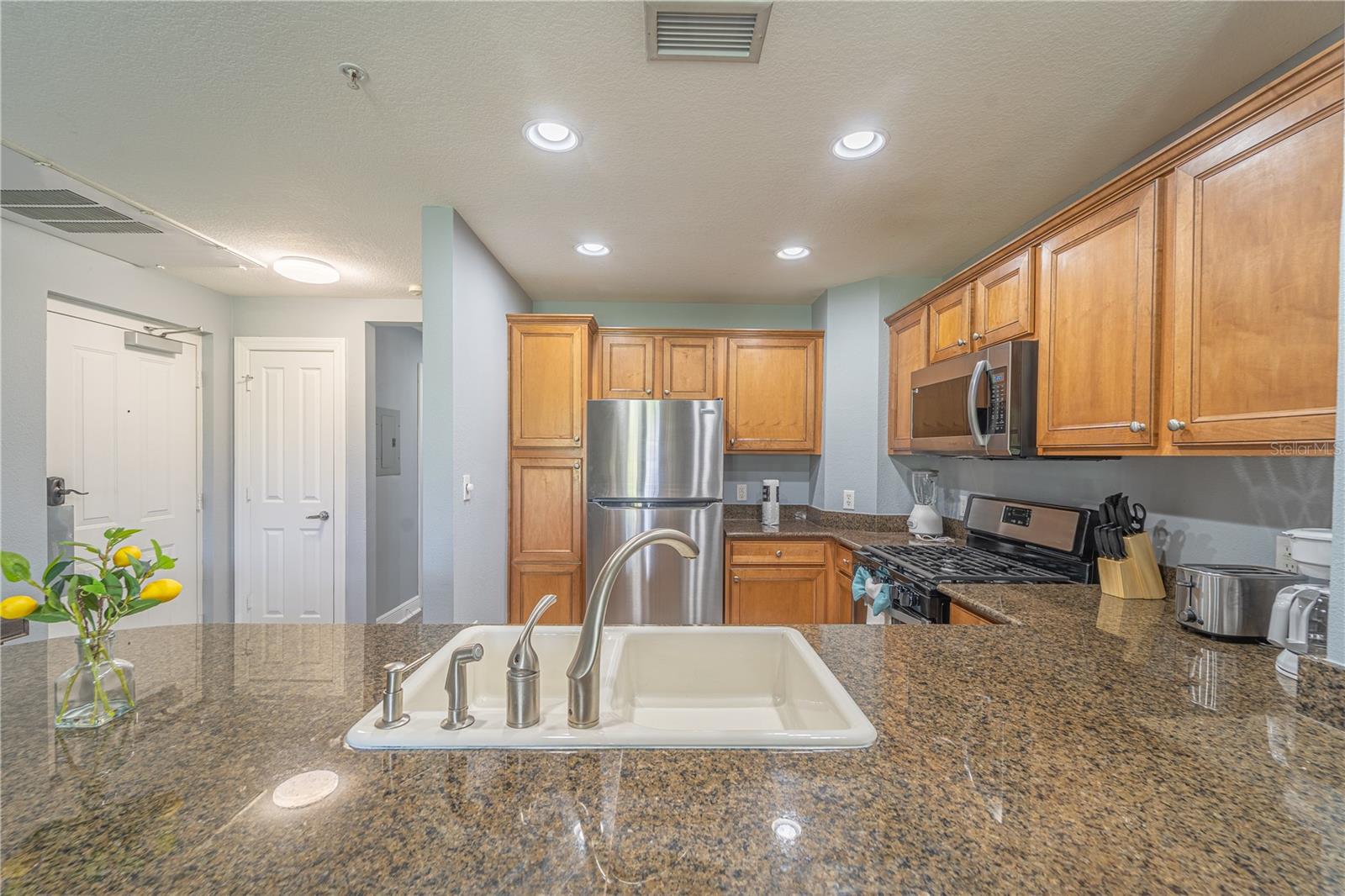 Image 6 of 42 For 7673 Heritage Crossing Way 101