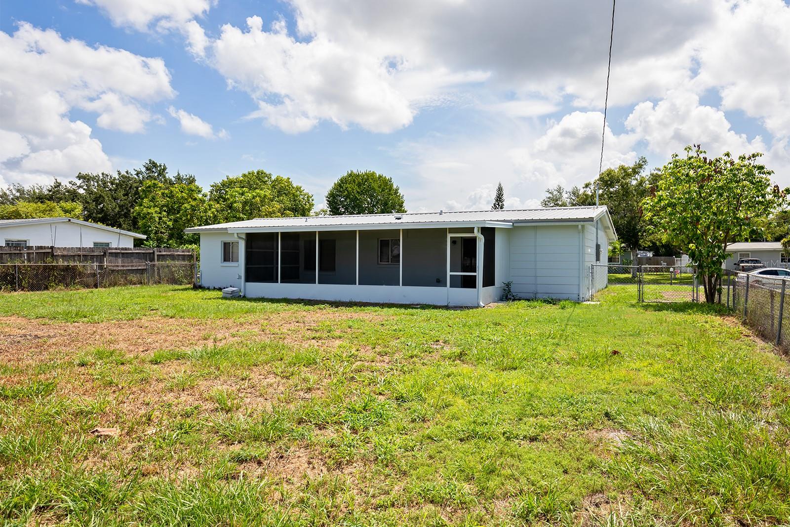 Image 15 of 16 For 2614 Martina Avenue