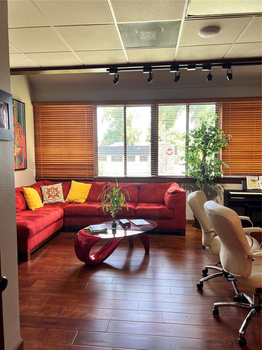 Image 3 of 8 For 377 Maitland Avenue 1015