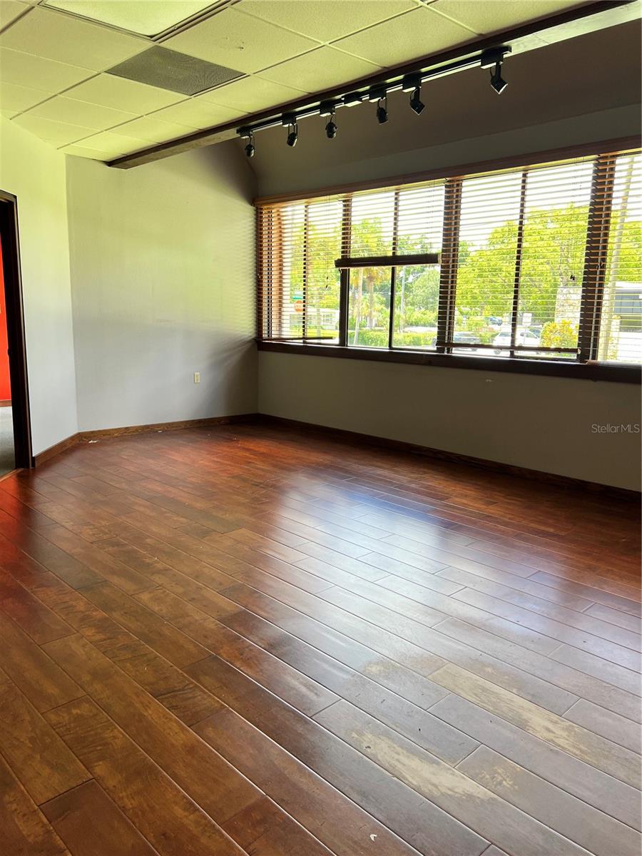 Image 5 of 8 For 377 Maitland Avenue 1015