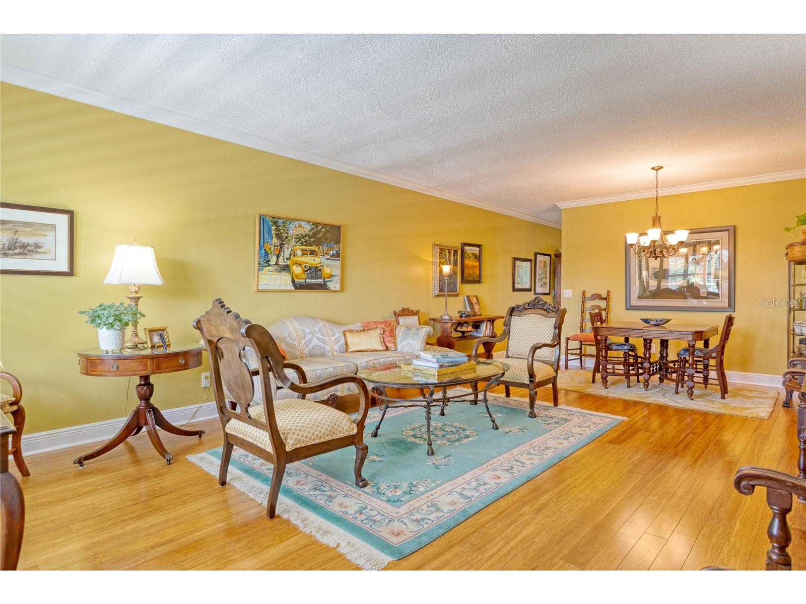 Image 15 of 16 For 2340 Grecian Way 46