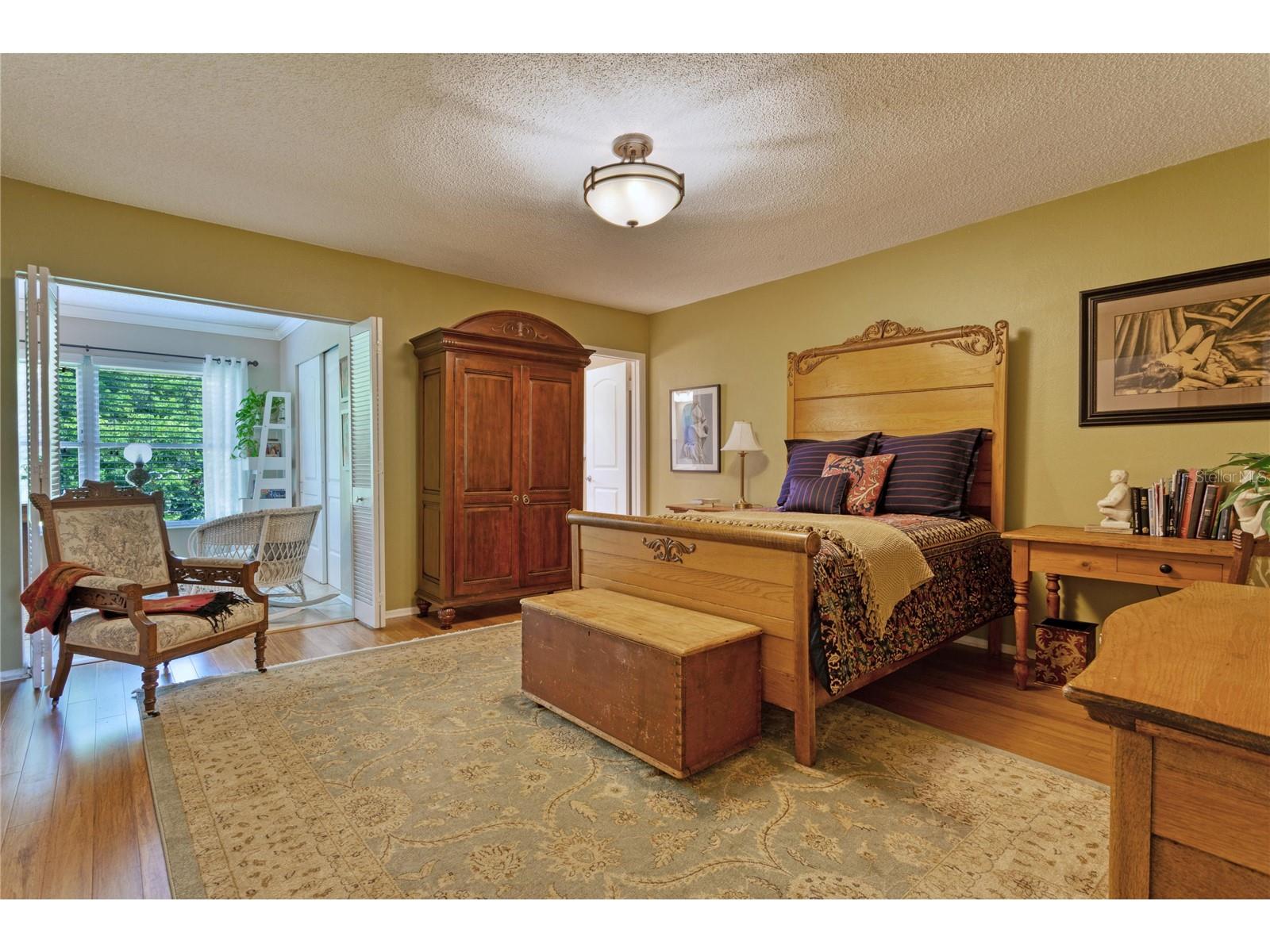 Image 7 of 16 For 2340 Grecian Way 46