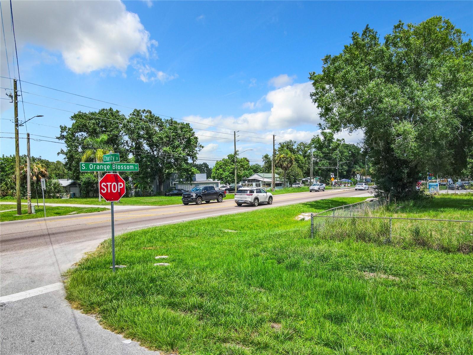 Image 16 of 22 For 5574 Orange Blossom Trail