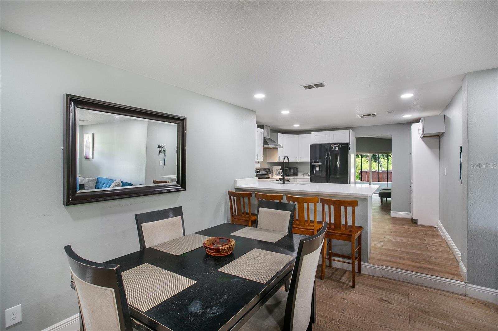 Image 10 of 47 For 1406 Hoagland Boulevard