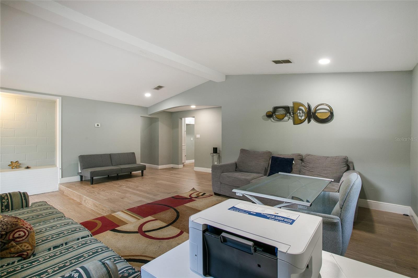 Image 21 of 47 For 1406 Hoagland Boulevard