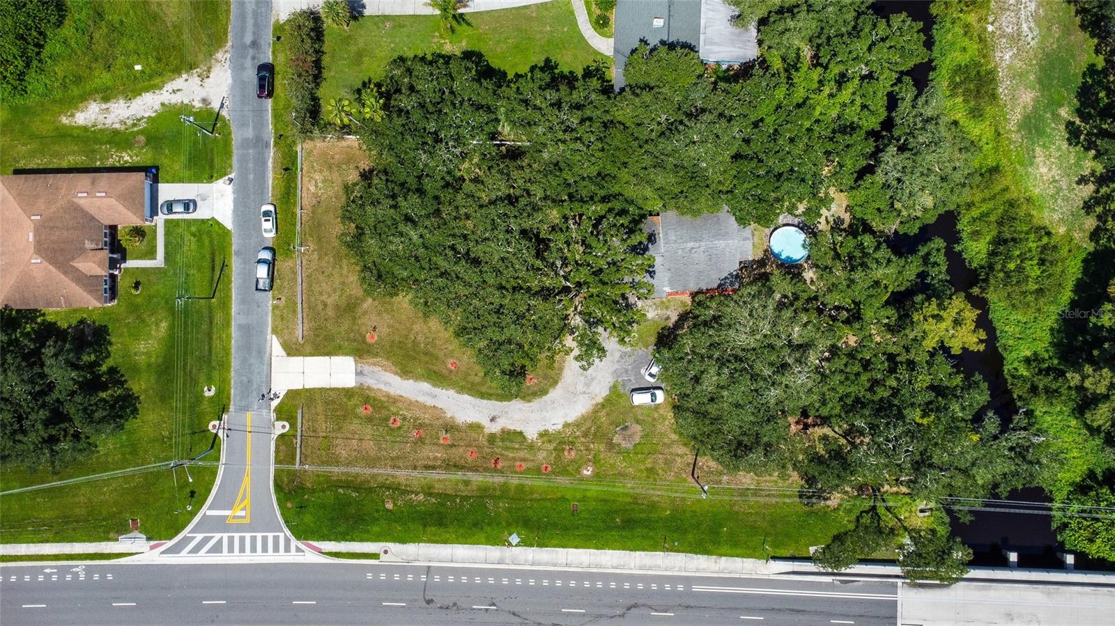 Image 31 of 47 For 1406 Hoagland Boulevard