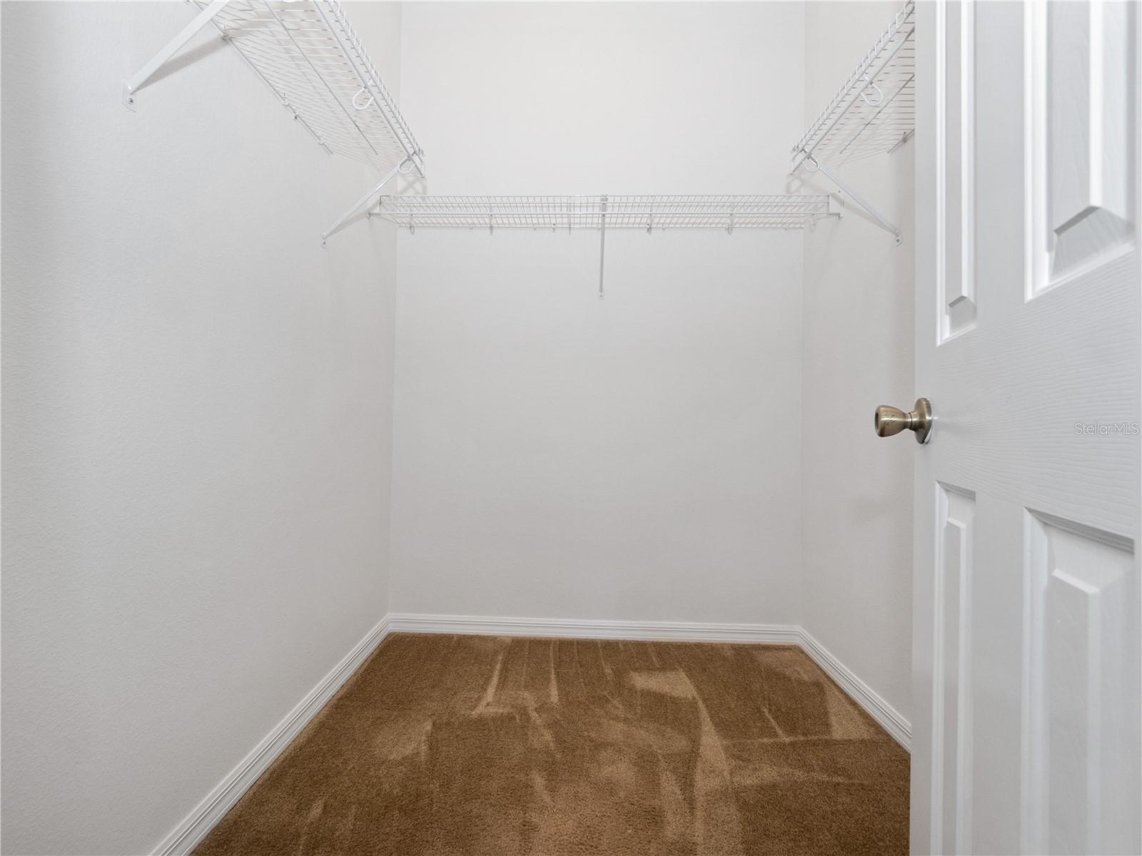 Image 39 of 48 For 20505 Queen Alexandra Drive