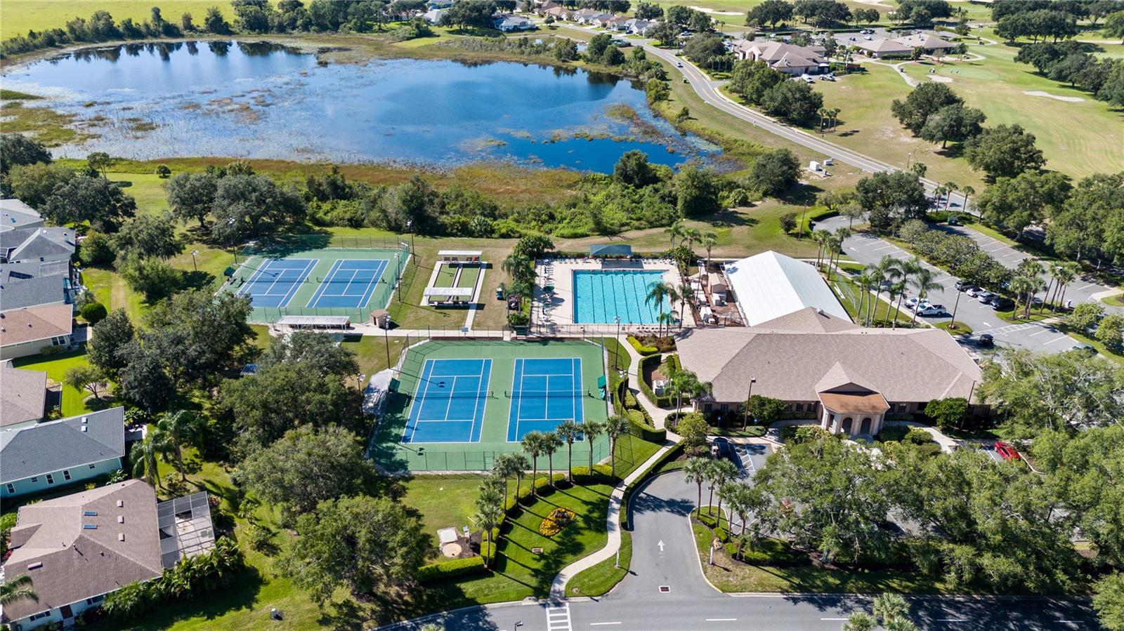 Image 57 of 77 For 20505 Queen Alexandra Drive