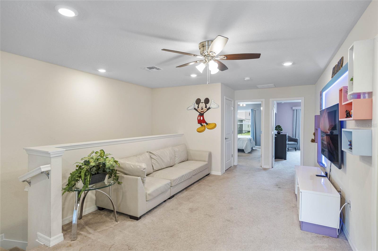 Image 18 of 52 For 936 Paradise Drive