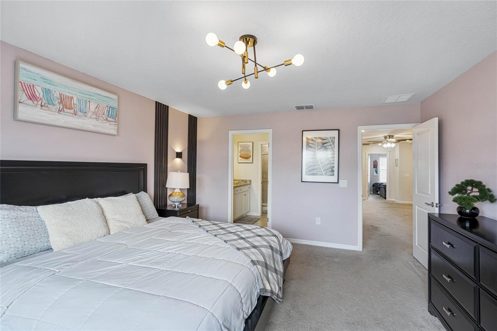 Image 22 of 52 For 936 Paradise Drive