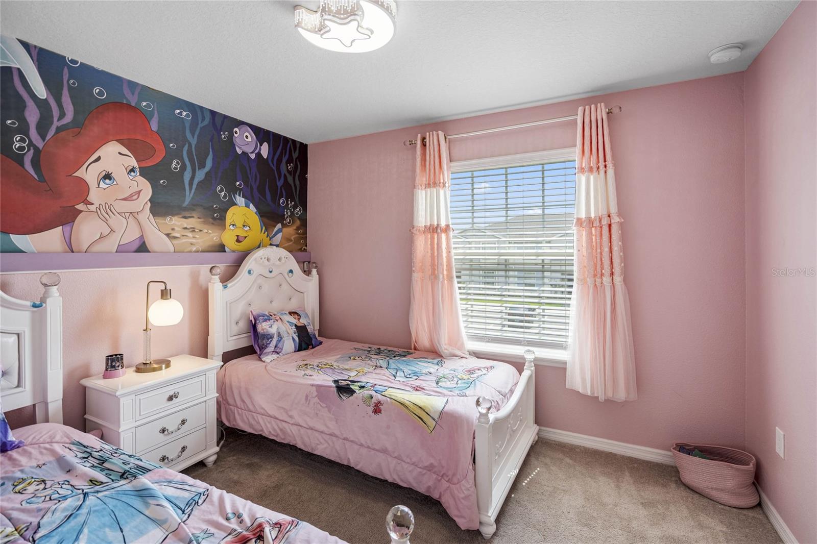 Image 30 of 52 For 936 Paradise Drive