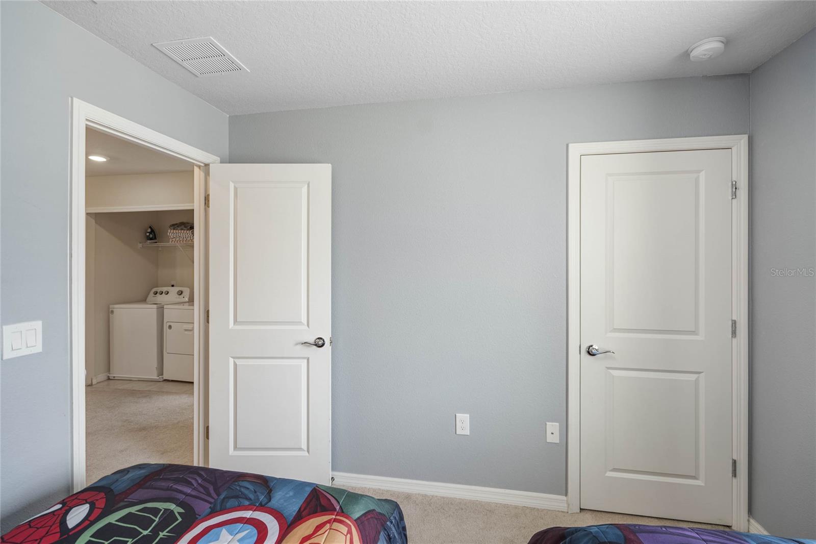 Image 36 of 52 For 936 Paradise Drive