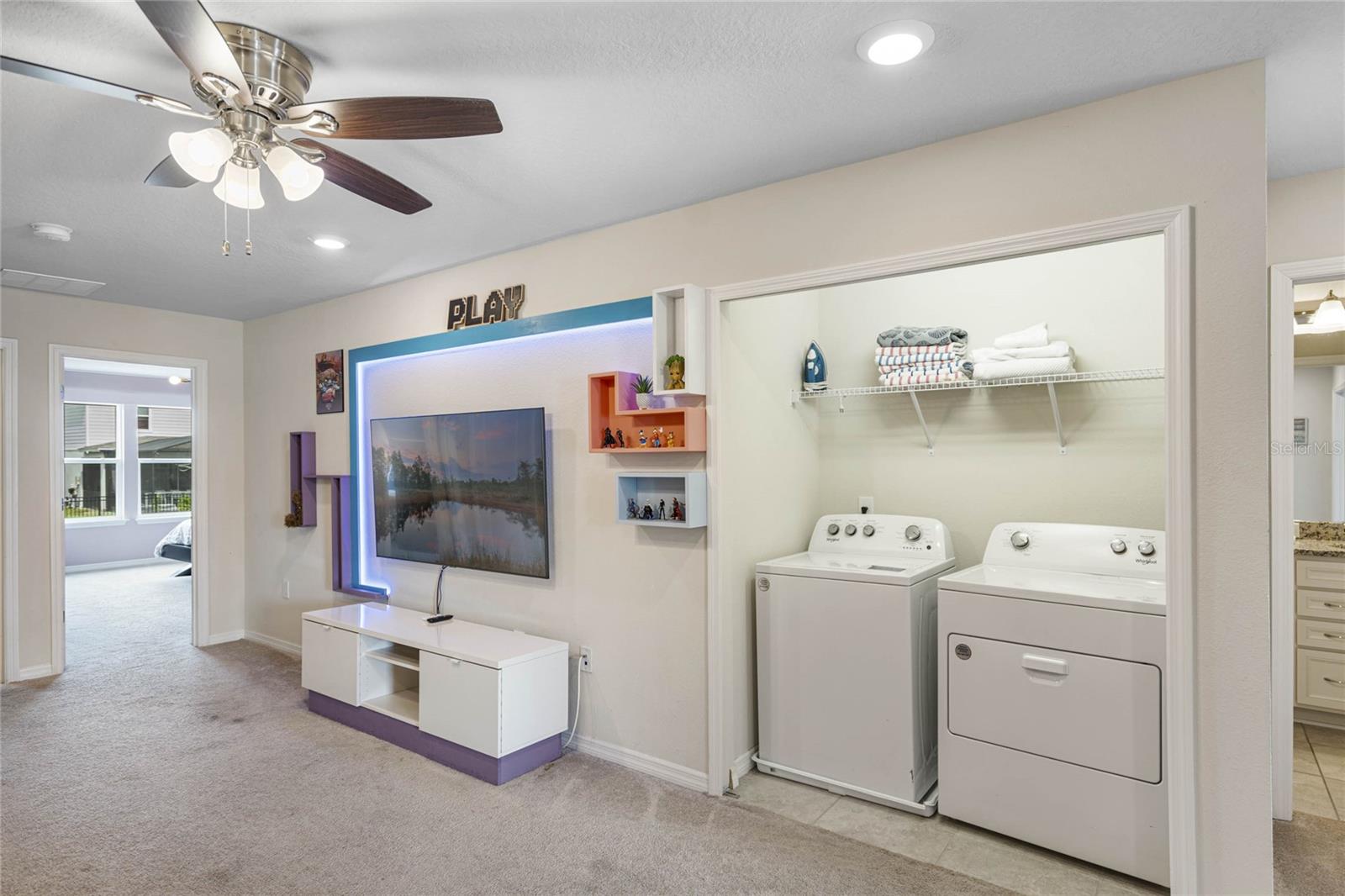 Image 37 of 52 For 936 Paradise Drive