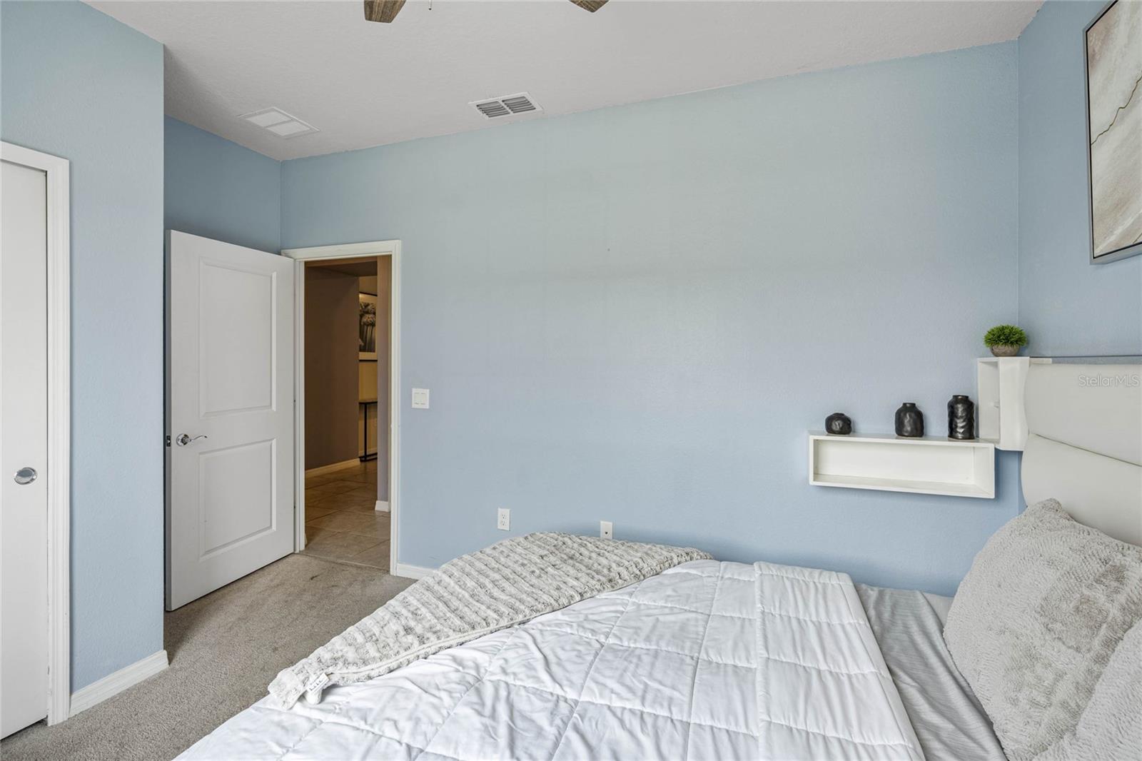 Image 41 of 52 For 936 Paradise Drive