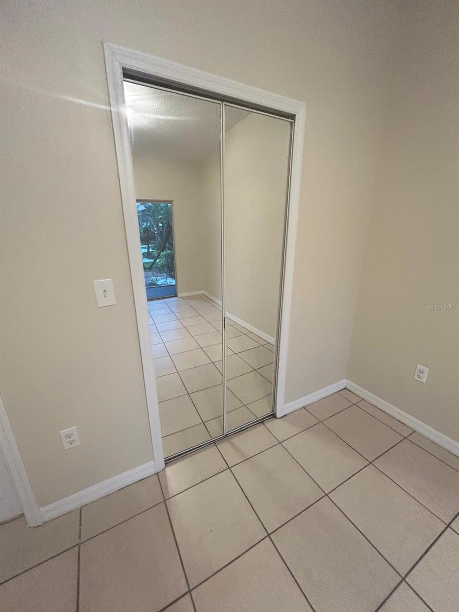 Image 10 of 43 For 5578 Metrowest Boulevard 107