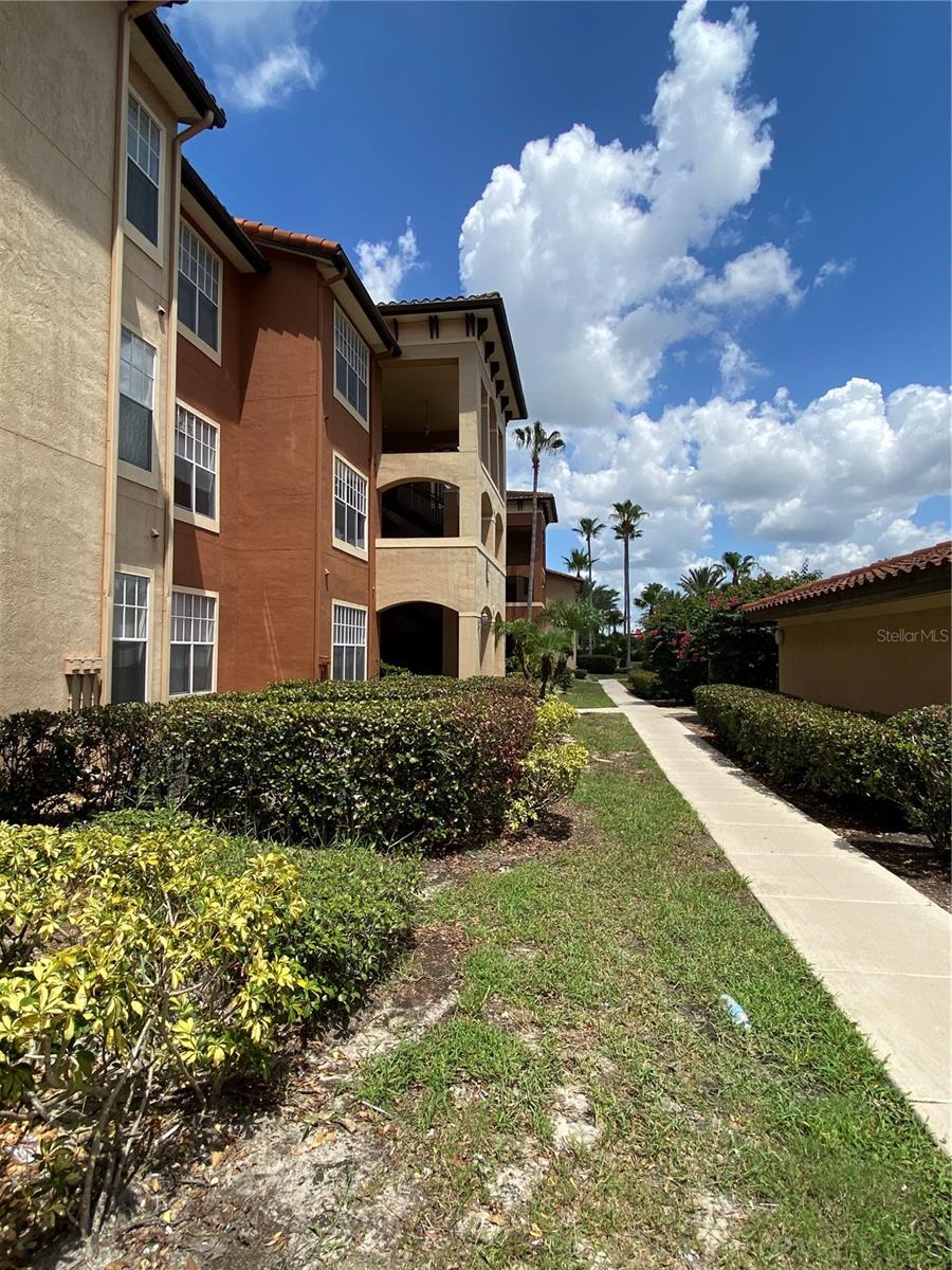 Image 41 of 43 For 5578 Metrowest Boulevard 107