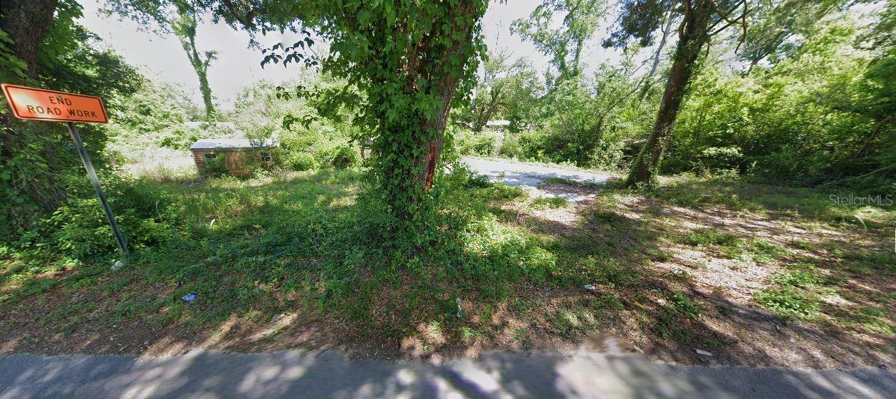 Image 2 of 8 For 2916 Milton Avenue