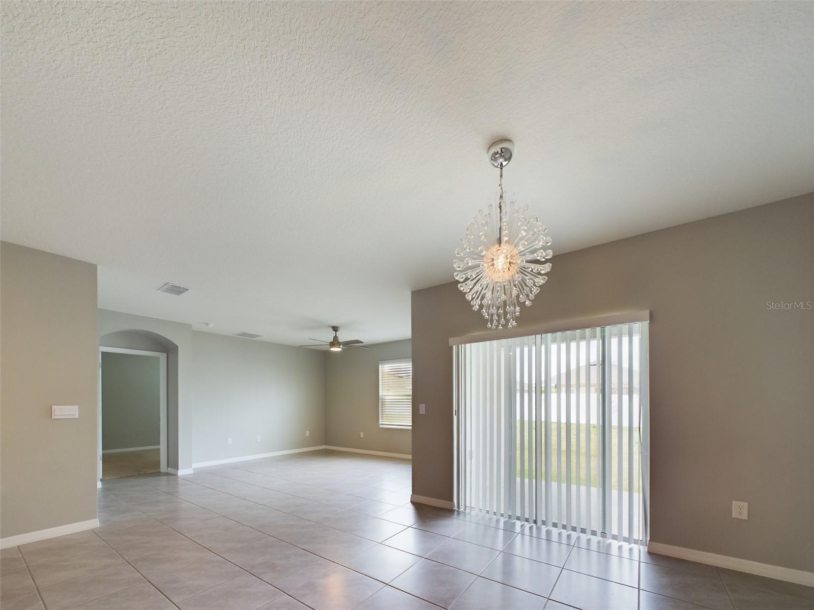 Image 15 of 35 For 1502 Jadewood Way