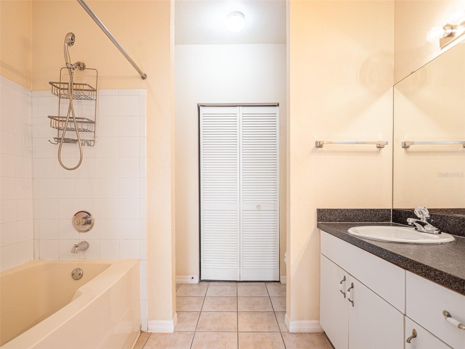 Image 19 of 29 For 6320 Raleigh Street 604