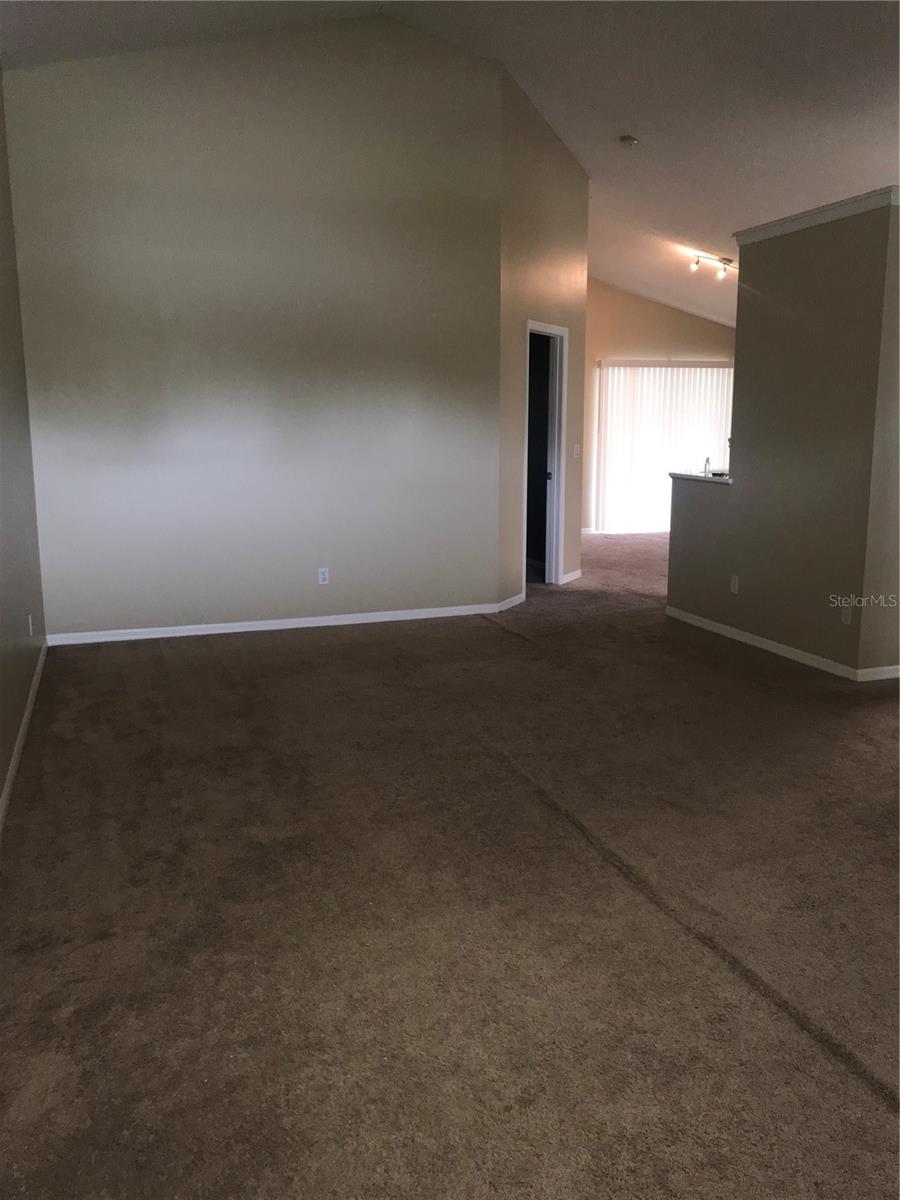 Image 3 of 11 For 13617 Emeraldview Drive