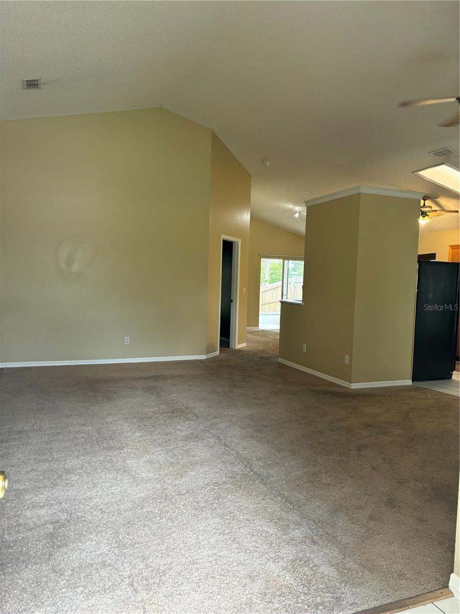 Image 6 of 11 For 13617 Emeraldview Drive