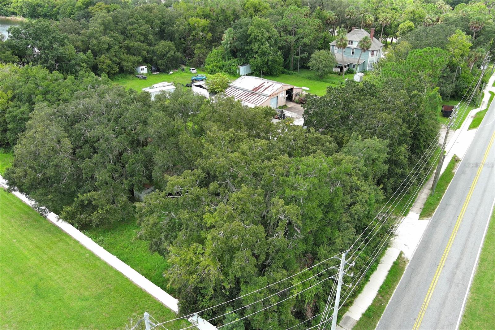 Image 8 of 23 For 2341 Celery Avenue