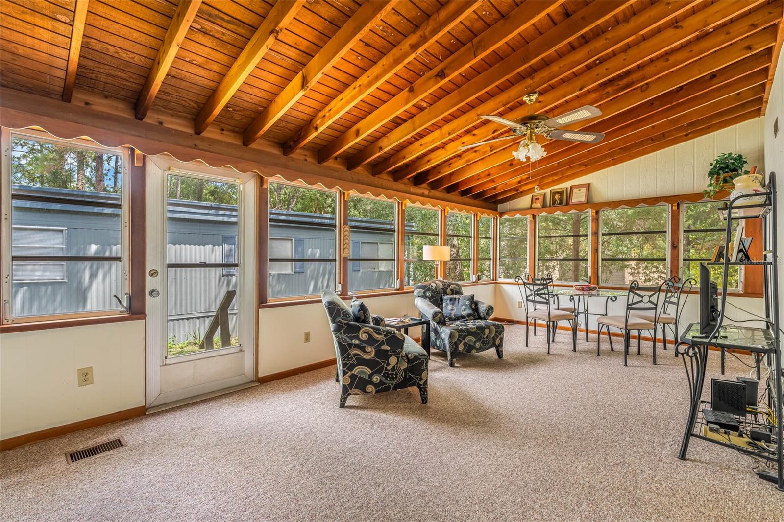 Image 11 of 27 For 236 Peppertree Court