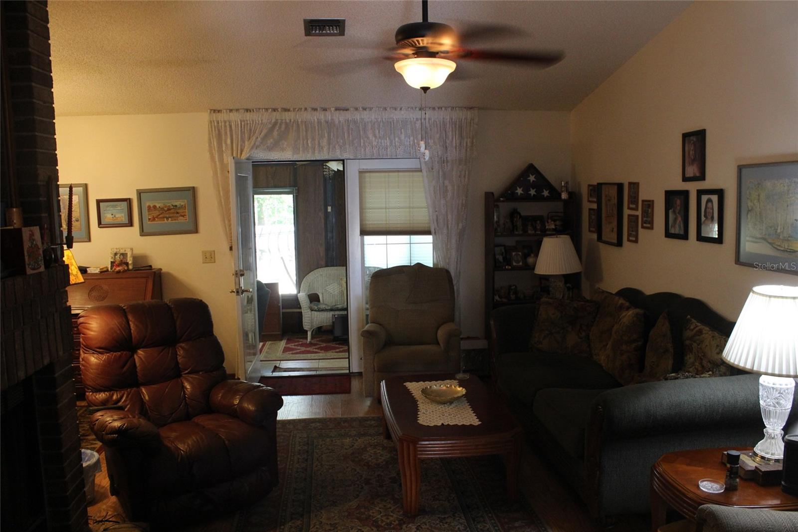 Image 11 of 42 For 2681 Washington Avenue 18