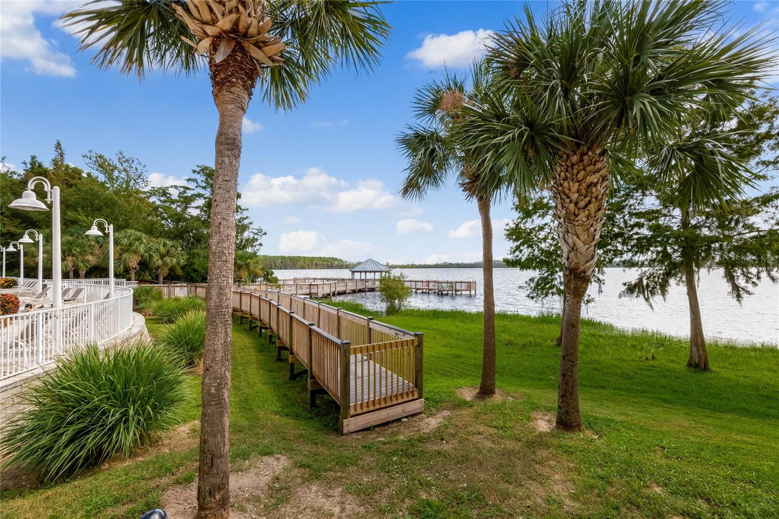 Image 32 of 41 For 13427 Blue Heron Beach Drive 1004