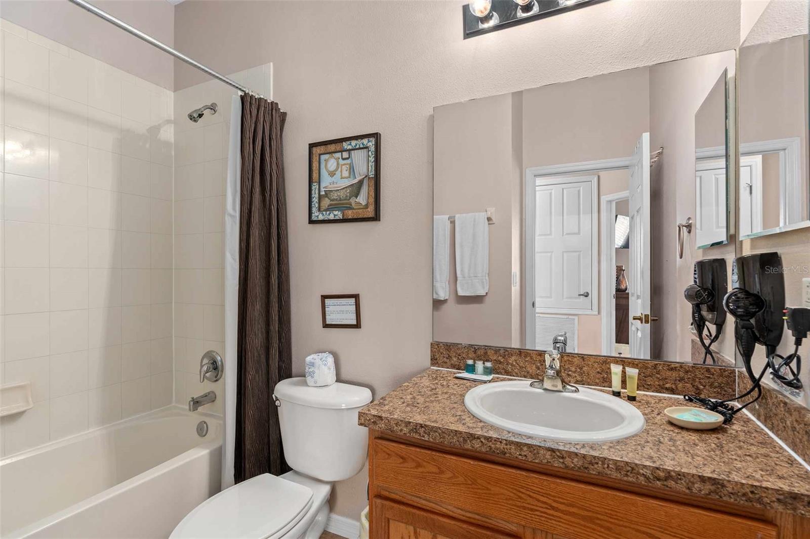 Image 10 of 14 For 2835 Oakwater Drive 2835