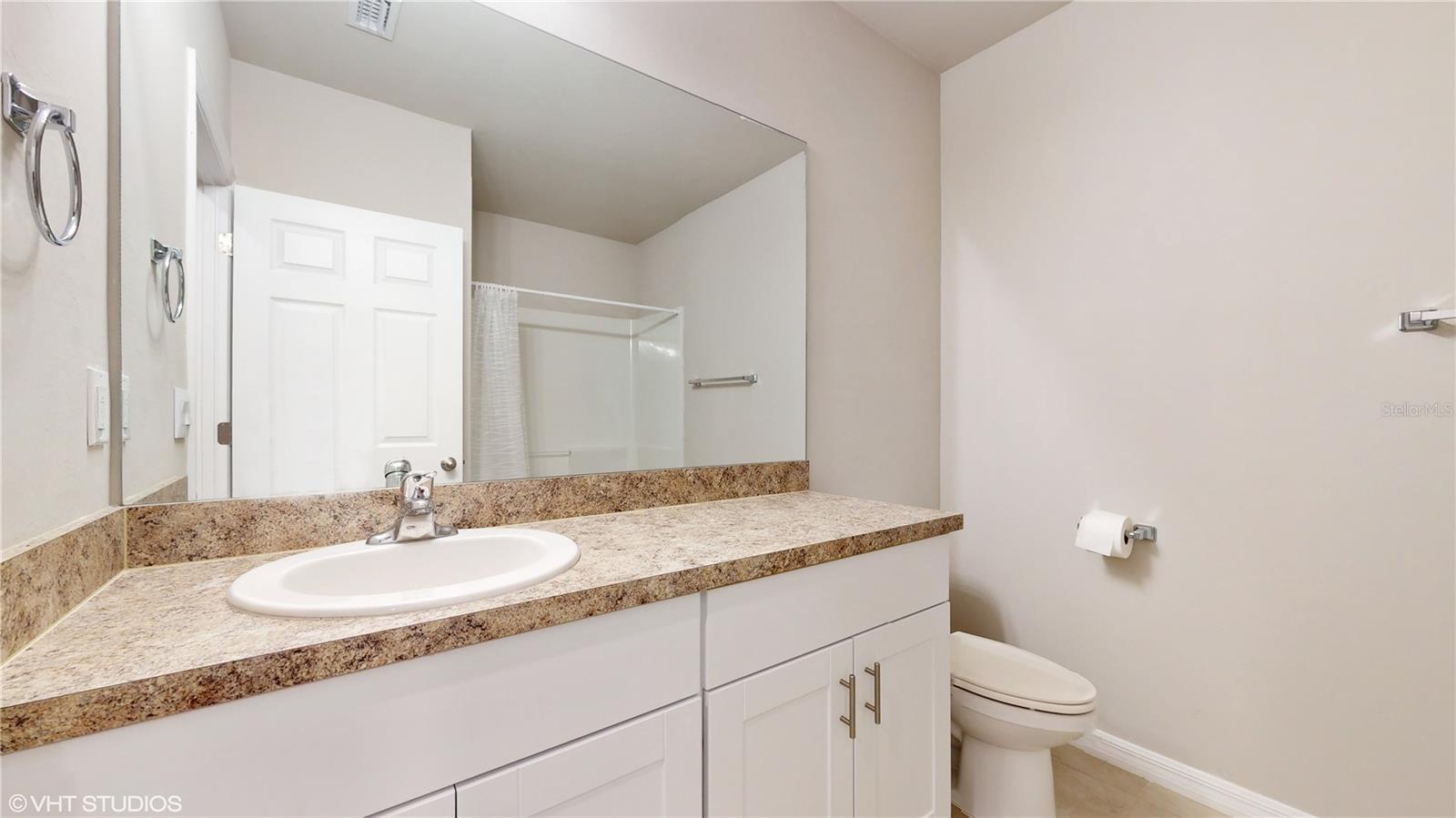 Image 22 of 27 For 108 Castile Court