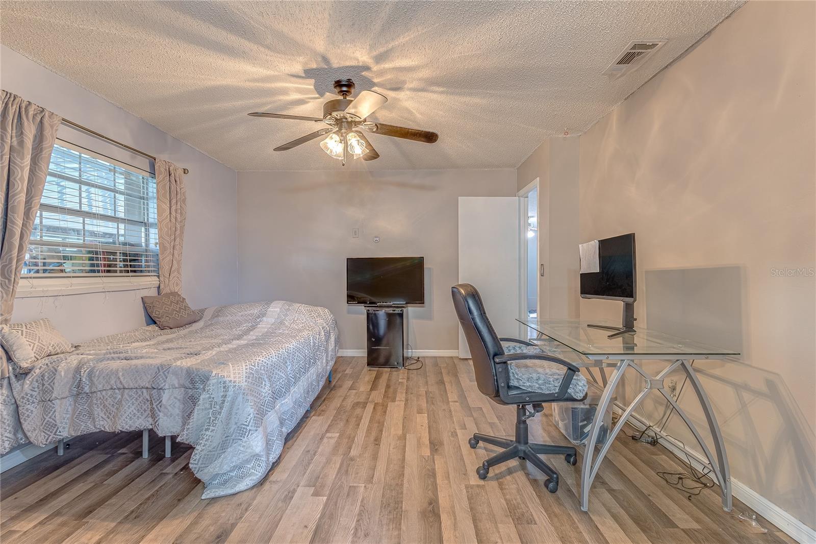 Image 10 of 24 For 1522 Gainesville Drive