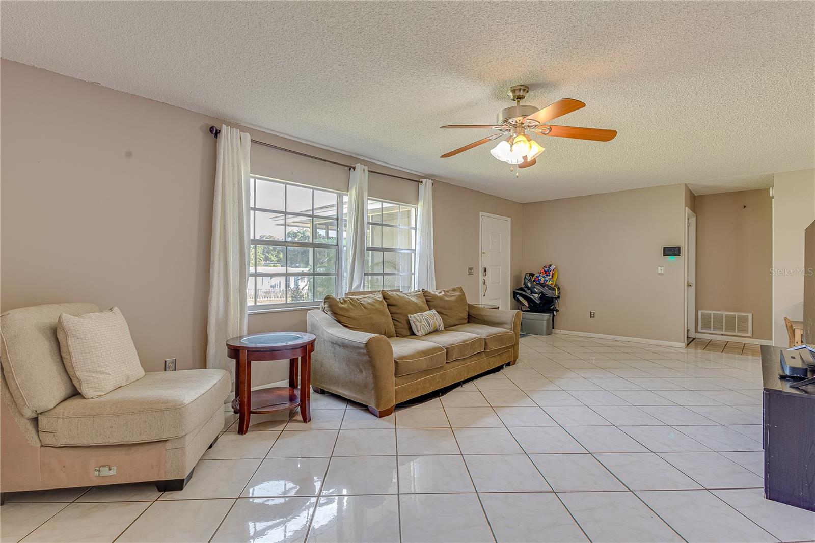 Image 18 of 24 For 1522 Gainesville Drive