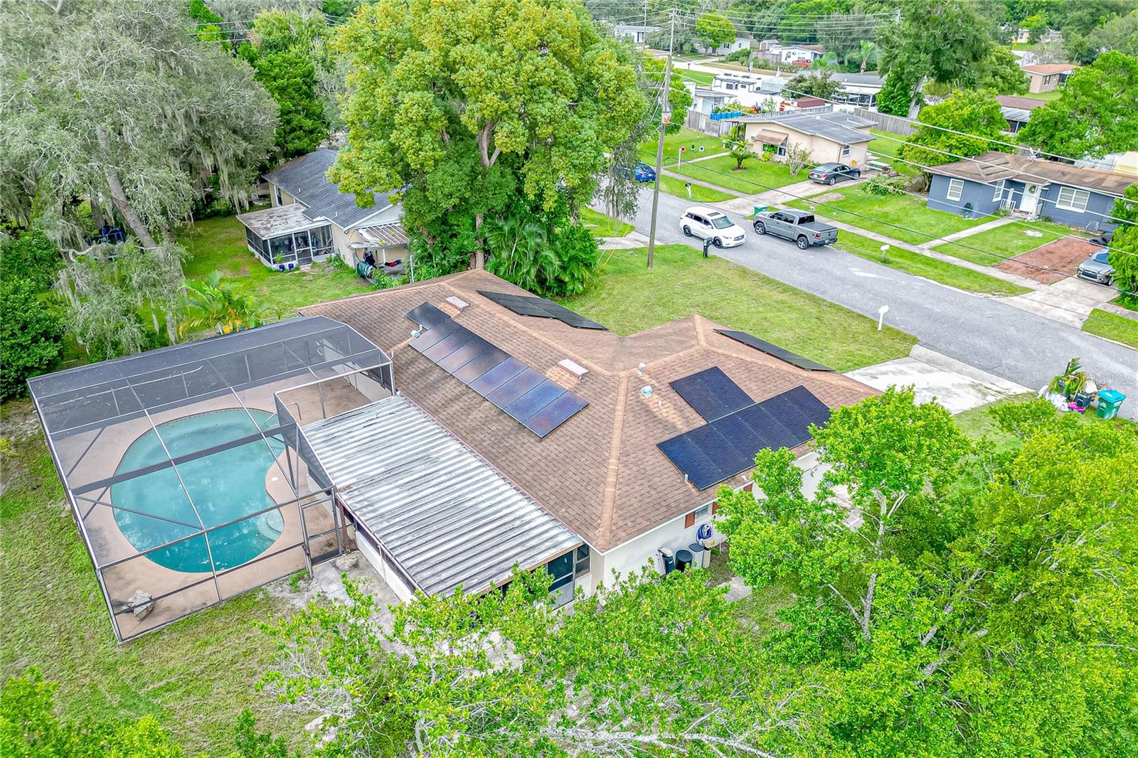 Image 21 of 24 For 1522 Gainesville Drive