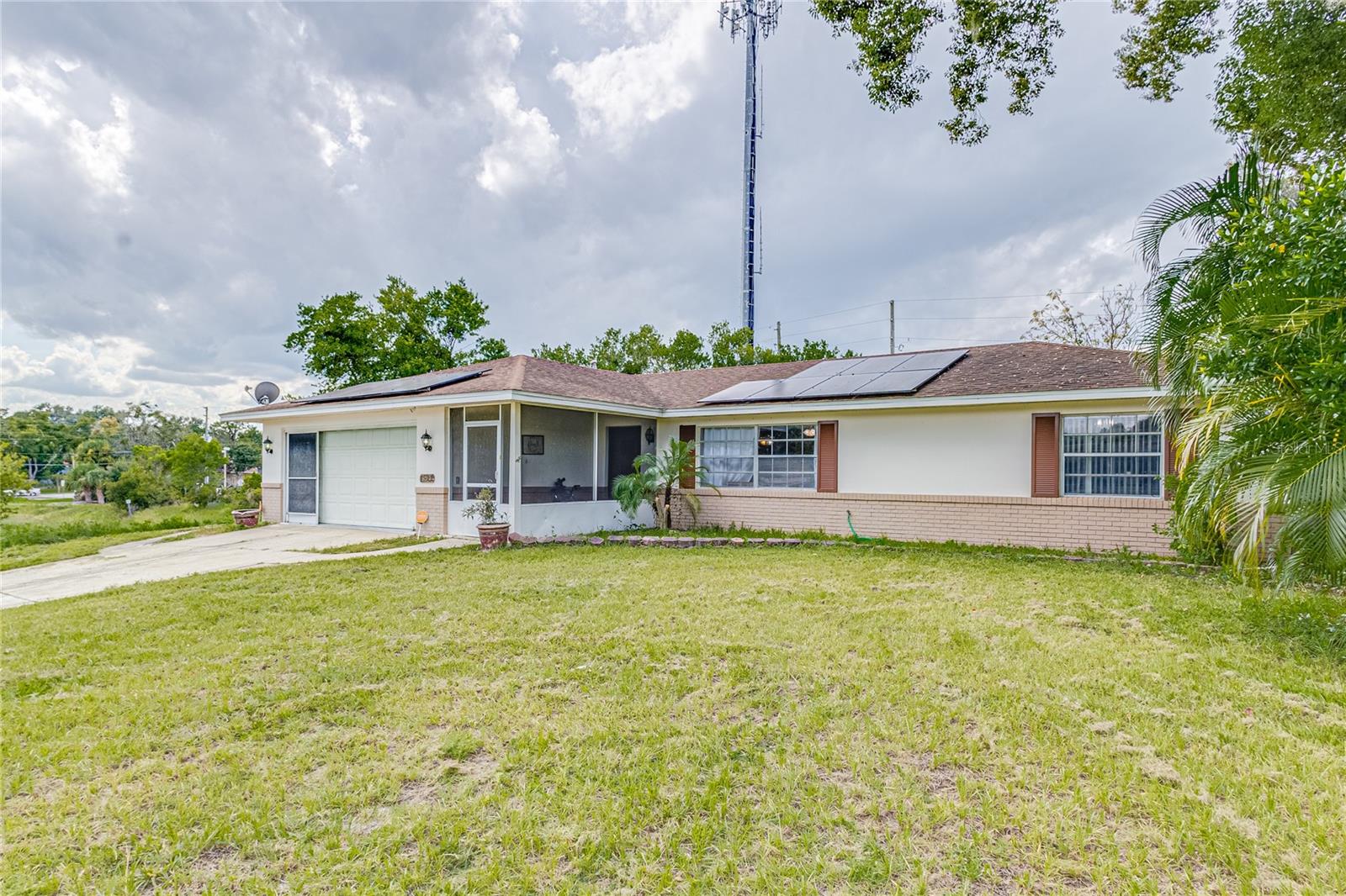 Image 3 of 24 For 1522 Gainesville Drive