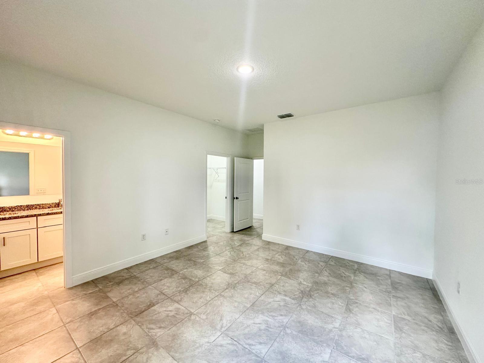 Listing photo id 20 for 1014 Citrus Springs Boulevard