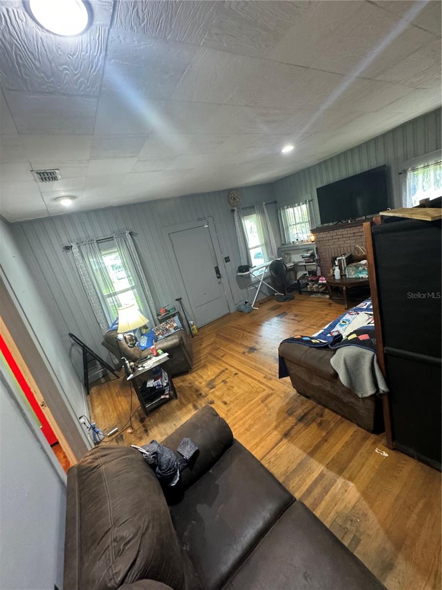 Image 11 of 15 For 522 Park Street