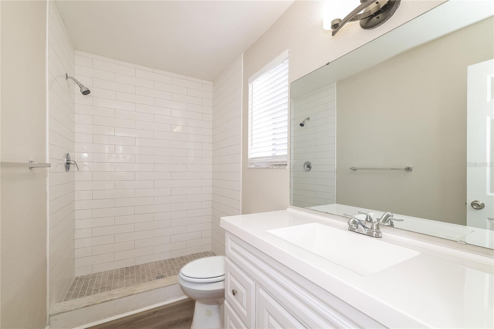 Image 12 of 17 For 669 Lake Dexter Circle