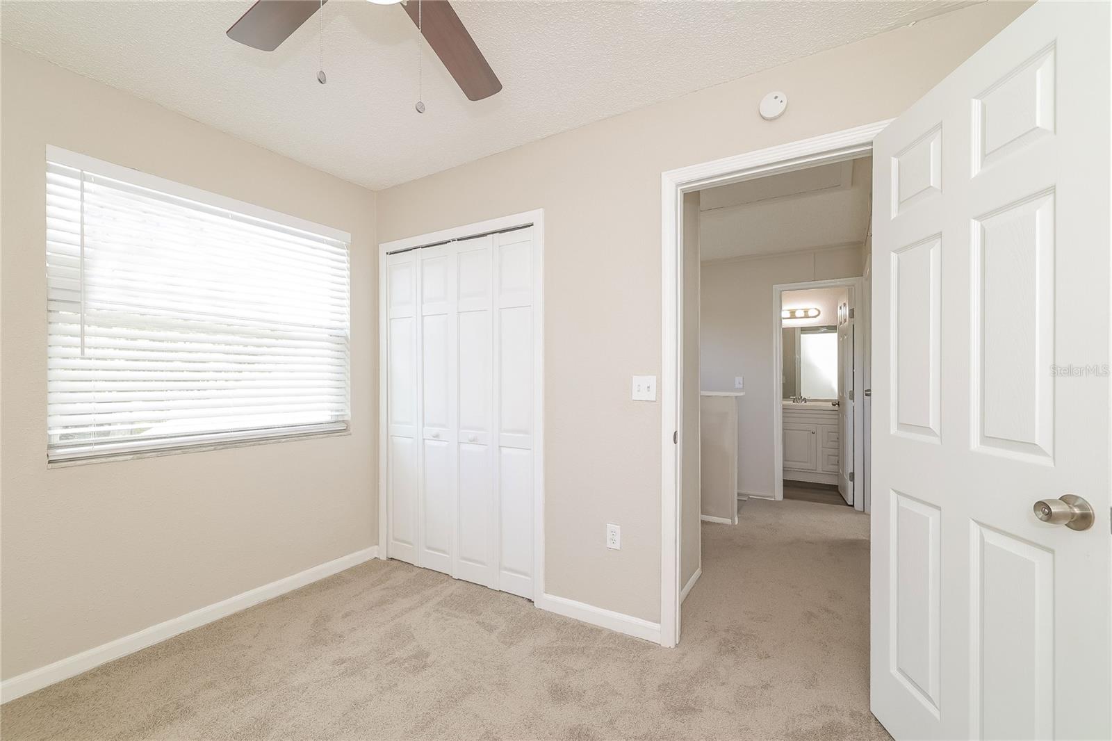 Image 14 of 17 For 669 Lake Dexter Circle