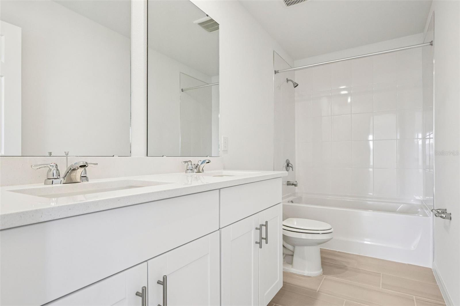 Image 28 of 36 For 3793 Bluethread Way