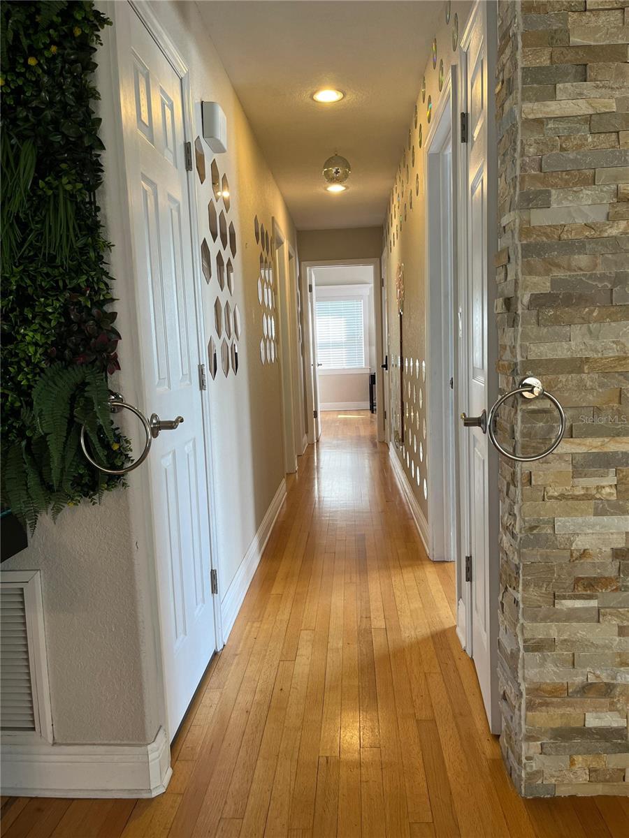 Image 41 of 42 For 1010 Strathmore Drive
