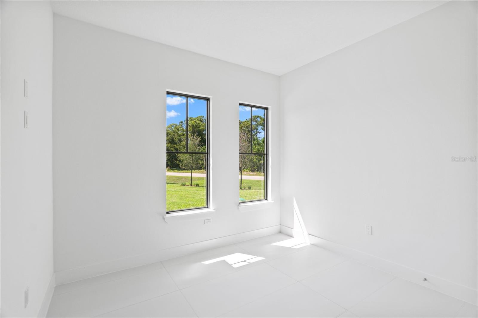 Image 38 of 48 For 1907 Positano Drive