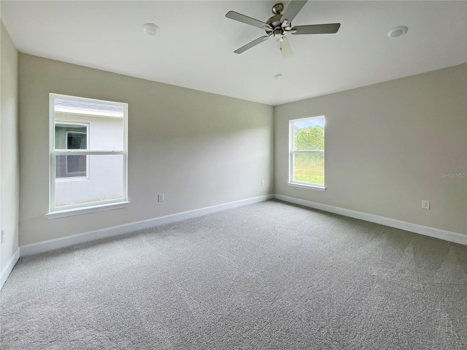 Listing photo id 4 for 4284 Sagefield Drive
