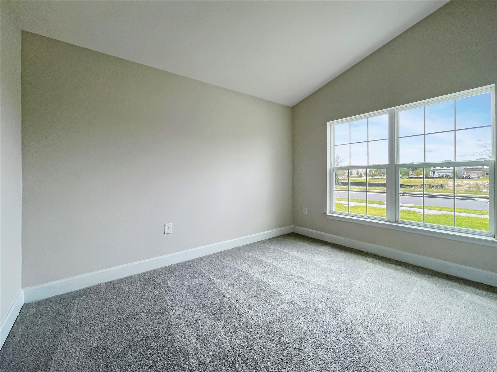 Listing photo id 7 for 4284 Sagefield Drive