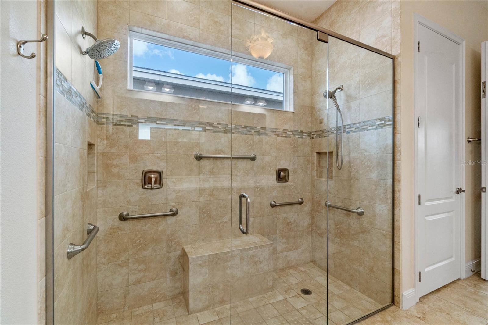Image 35 of 58 For 4907 Fountainwood Drive